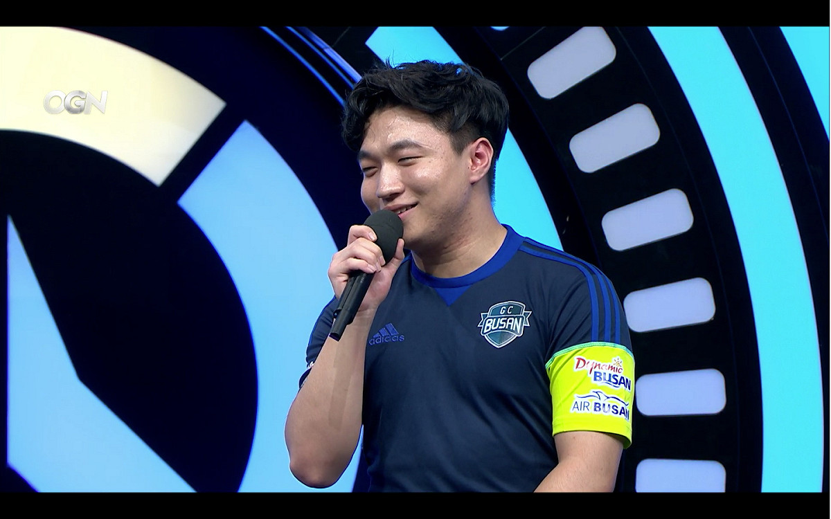 賽後接受訪問的WOOHYAL止不住臉上笑意。 圖 : 翻攝自OGN twitch