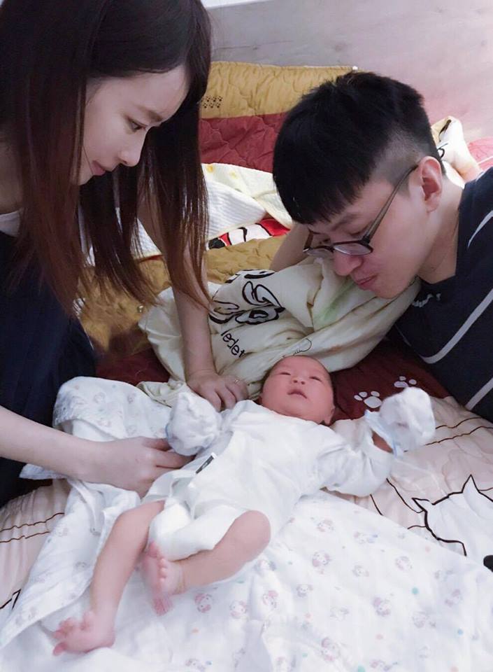 近日娶妻生女的Westdoor被台灣網友譽為「電競圈最負責的男人」和「LMS安掌門」。  圖：翻攝自 J Team 遊戲娛樂 臉書專頁
