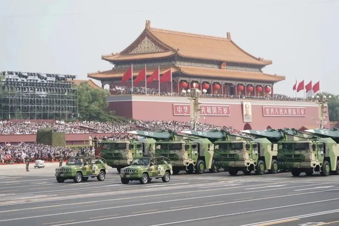 中國將於 9 月 3 日舉行二戰勝利閱兵，預計將展示新型坦克、艦載機、無人機等新式裝備。 圖 : 翻攝自新浪網（資料照）