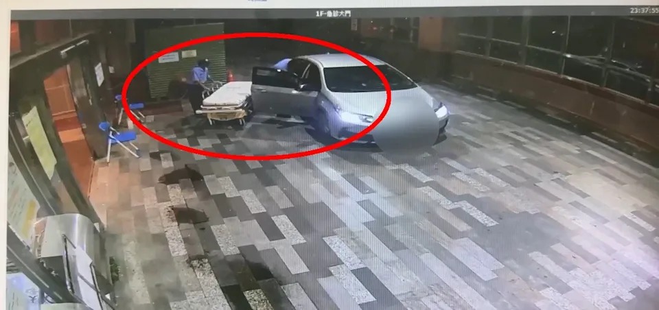 高雄義大醫院急診室接到滿身血男子，搶救後宣告不治。 圖：警方提供