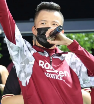 樂天桃猿應援團長阿杰點名台南Josh「臭俗辣」、「害球隊輸球」。 圖：翻攝自阿杰IG