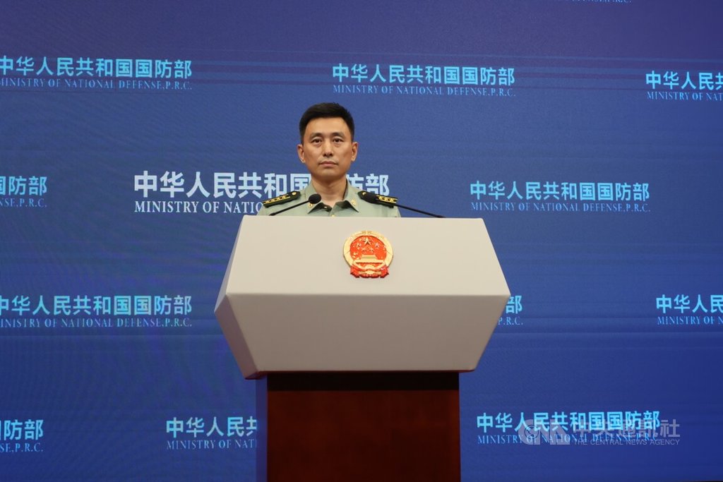 針對有無台灣老兵參加九三閱兵，中國國防部發言人張曉剛28日未作出具體回應，僅表示「國新辦發布會做了介紹」。 圖：中央社