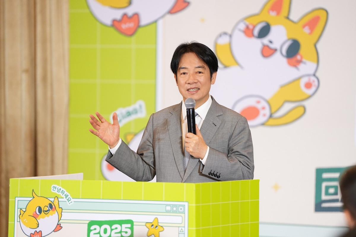 兼任民進黨主席的總統賴清德，今出席「2025國務青旗艦營」閉幕活動。 圖:民進黨中央黨部提供