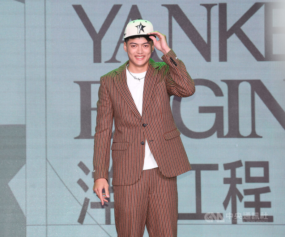 台灣職籃P.LEAGUE+選秀會2日晚間在台北登場，身高195公分、高中時期被譽為「南山飛人」的葉惟捷（圖）成為PLG選秀狀元，加入新球隊洋基工程。中央社記者謝佳璋攝　114年9月2日