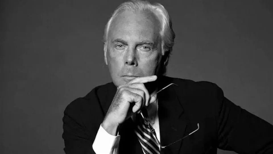 義大利時裝設計師喬治亞曼尼（Giorgio Armani）公司當地時間週四宣布，其創辦人去世。 圖：翻攝自Ｘ（前推特）