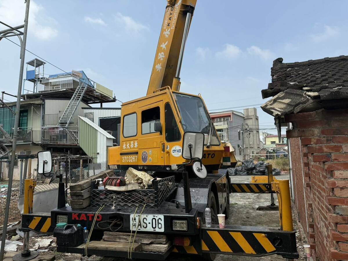 114年7月颱風豪雨雲嘉南災後復原，現場修繕施工。 圖：行政院提供