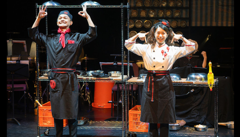 台灣國樂團將至捷克演出劇場音樂會「寶島辦桌」，以充滿人情味的故事為核心，把「辦桌」文化搬上舞台。（台灣國樂團提供）