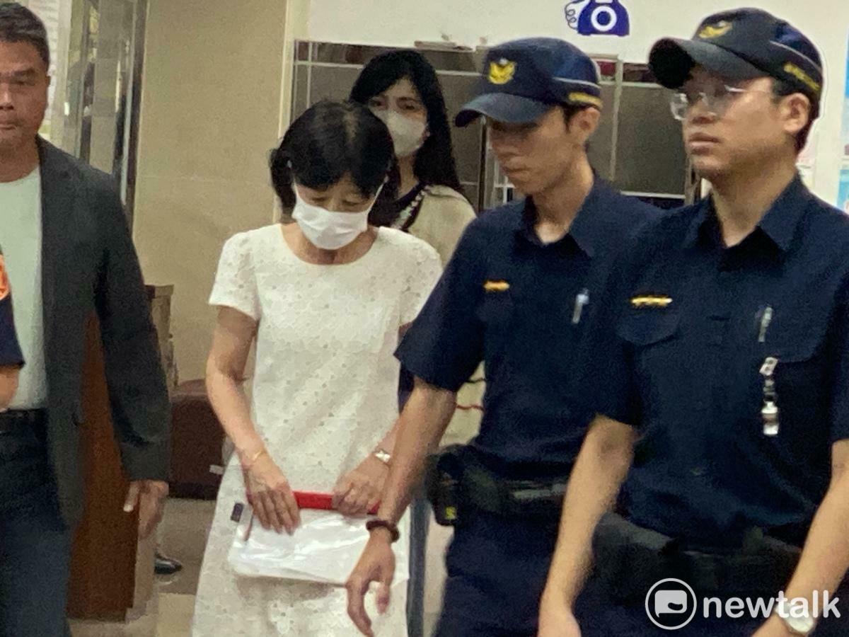 民眾黨前主席柯文哲妻子陳佩琪上午赴北院幫柯文哲辦理交保。 圖：林朝億 / 攝