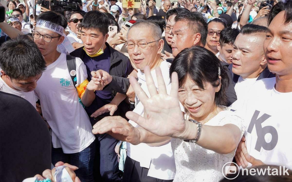 快訊》（影）羈押一年今天第一次看到陽光！柯文哲嗆：賴清德好好想一想