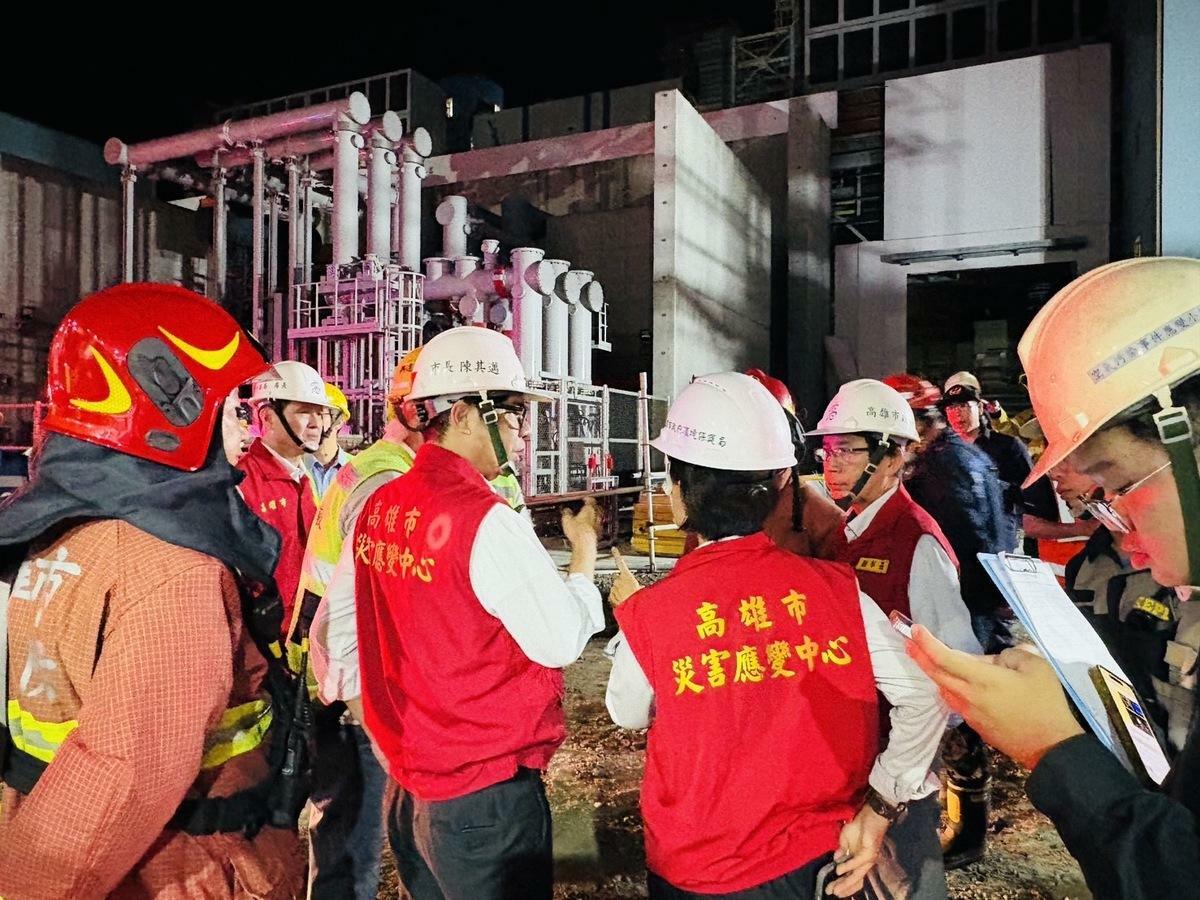 高市府相關局處首長趕赴現場持續掌握狀況。 圖：高雄市政府/提供