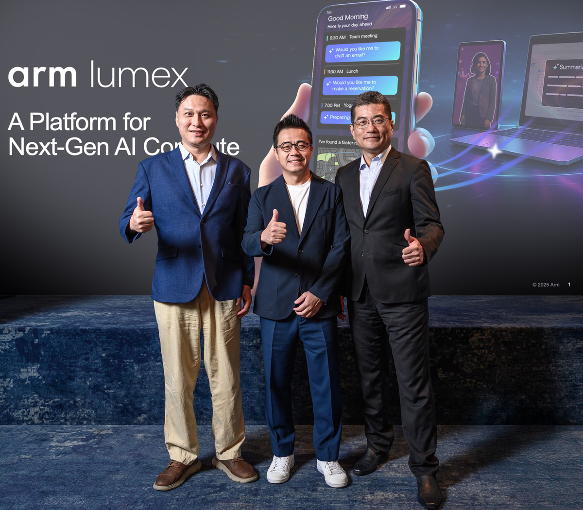 Arm Lumex CSS 是專為 AI 時代設計的全新平台。（左起）Arm 首席應用工程師胡岱勛、Arm 應用工程總監徐達勇、Arm 終端產品事業部市場策略總監蔡武男。 圖: Arm /提供