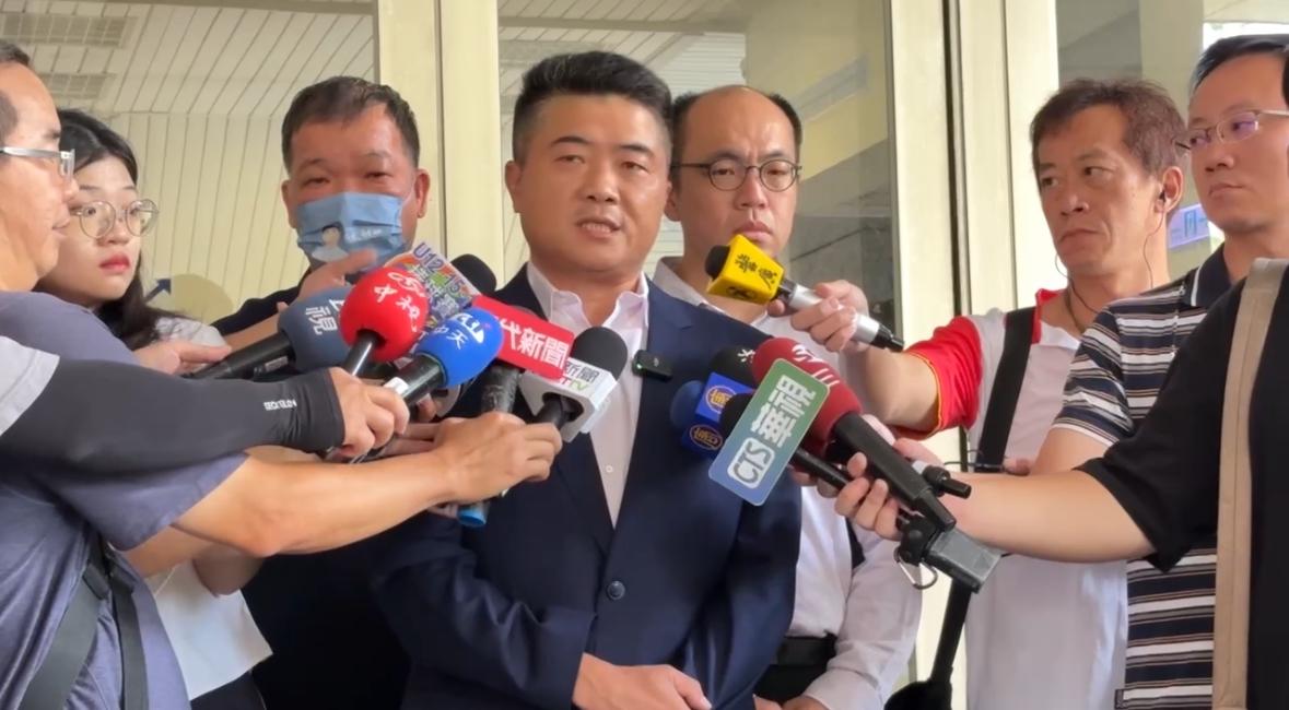 顏寬恒對判決表達不滿，表示司法迫害已成為執政者打擊異己的手段，並強調將在最短時間內提出上訴。 圖：顏寬恒辦公室/提供