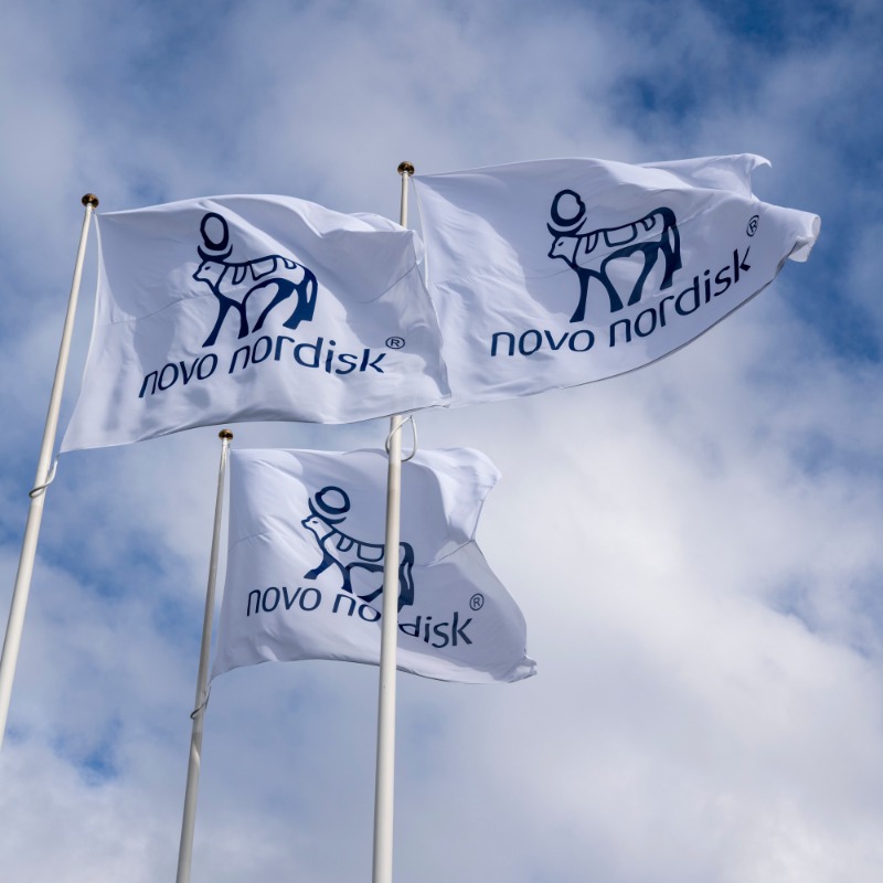 全球知名製藥巨頭、丹麥的諾和諾德（Novo Nordisk），10 日震撼宣布將在新一輪全球重組中裁員 9000 人，約佔總員工數的 11.5%。 圖：翻攝自 X Novo Nordisk