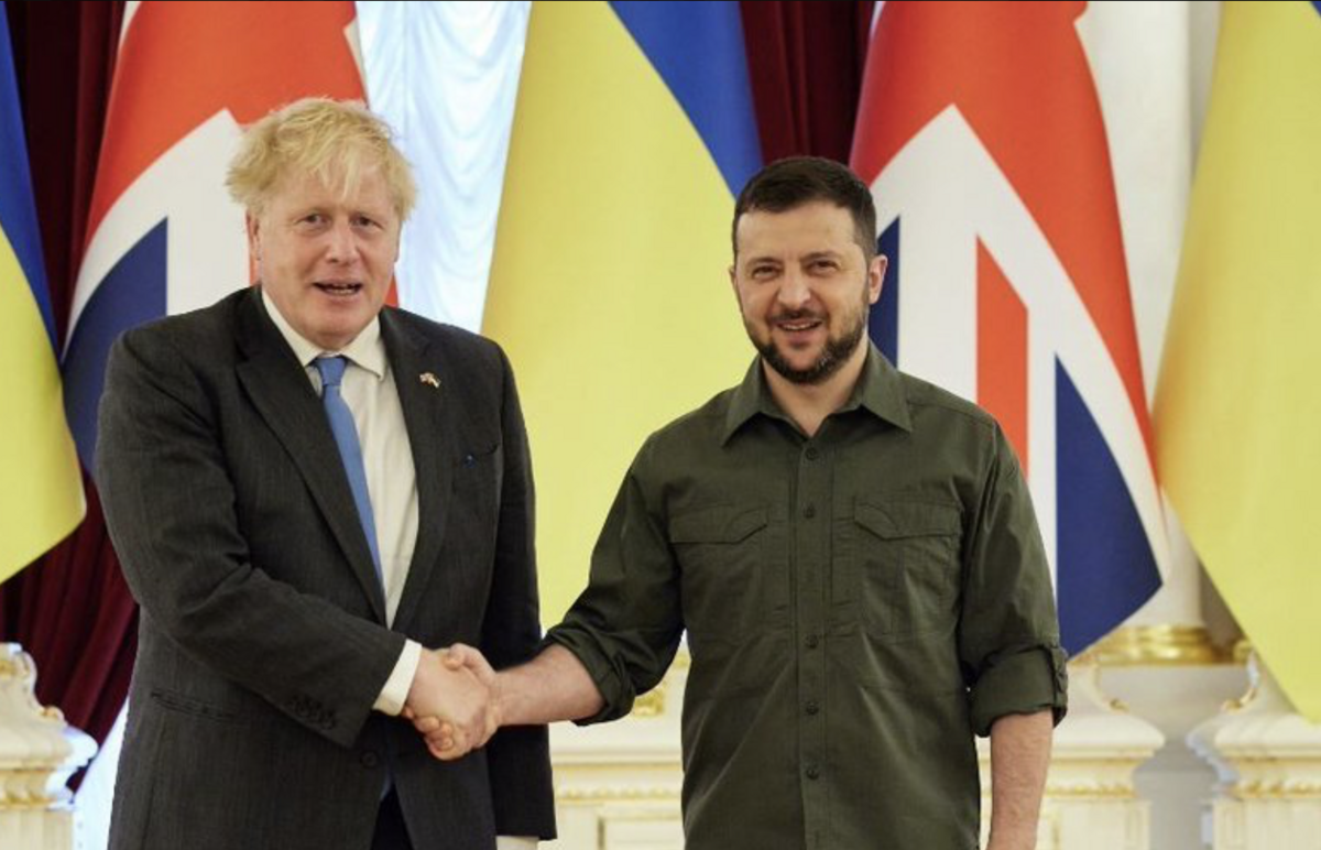 英國前首相強森呼籲「志願者聯盟」應該立即部署軍隊至烏克蘭，而非等待任何由美國斡旋的和平協議。 圖：擷取自英國前首相強森（Boris Johnson）的 X