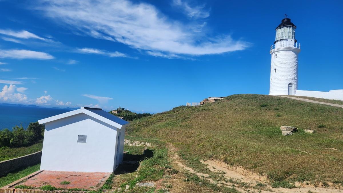 東莒島燈塔與附屬建物皆已整修完畢。 圖：交通部航港局／提供