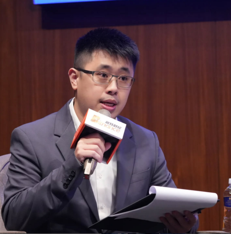 四叉貓父喪言論惹議，陳沂批霸凌並轉傳雪坊掀撤業配潮，鬼才阿水曬2023拒信聲援，陳沂反擊媒體帶風向。 圖：翻攝自鬼才阿水IG