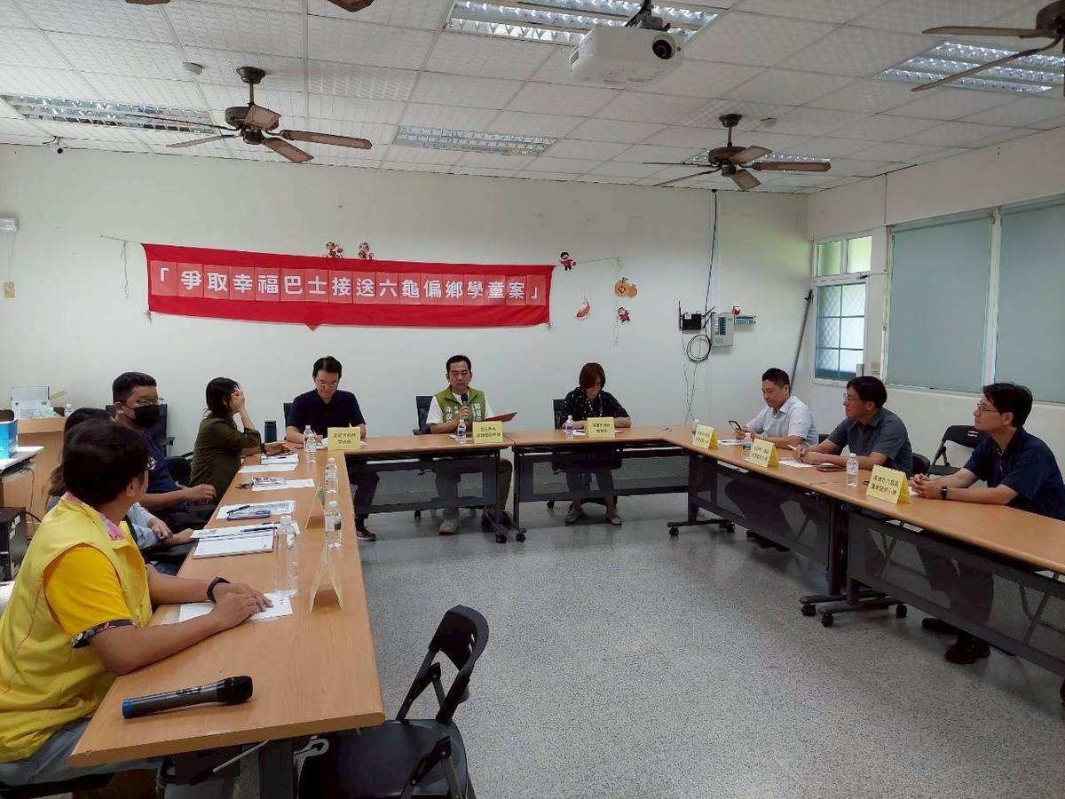新發國小、荖濃國小、寶來國小的交通問題獲得具體改善，是教育局、交通局、客運業者與地方校方齊心協力的成果。 圖：邱議瑩辦公室/提供