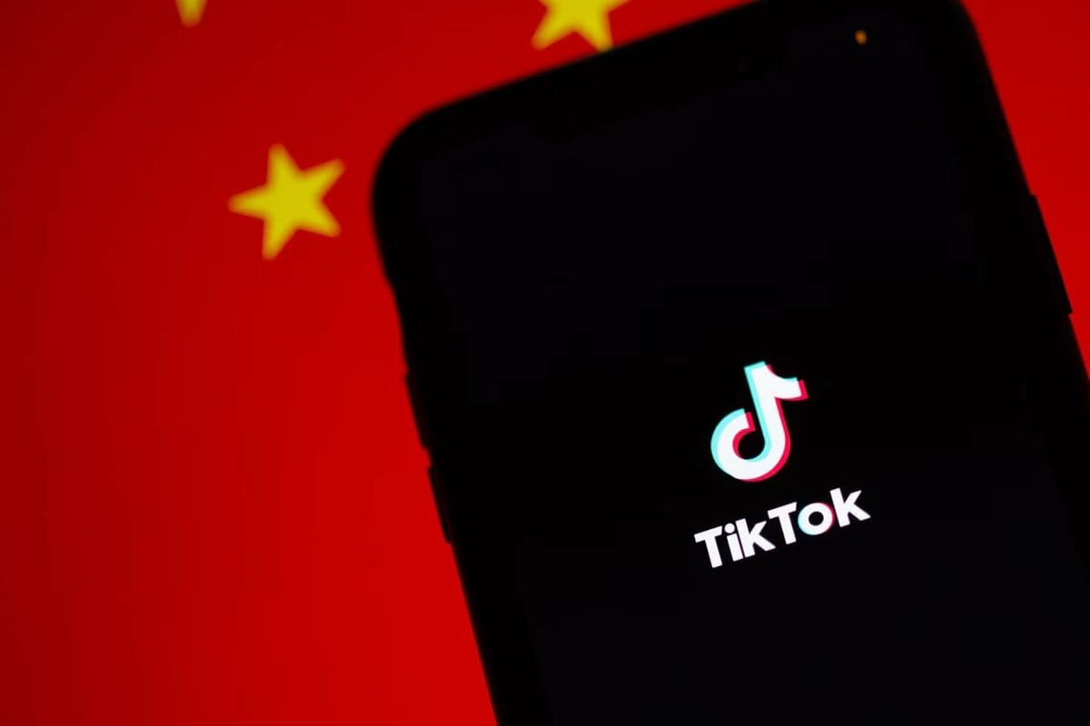針對中國影音平台 TikTok 可能帶來的國安威脅，行政院發言人李慧芝今日( 29 日)發布聲明，強調行政院將會與各部會進行討論，並參考其他國家的應對方式。 圖：翻攝自X帳號@jmatuk