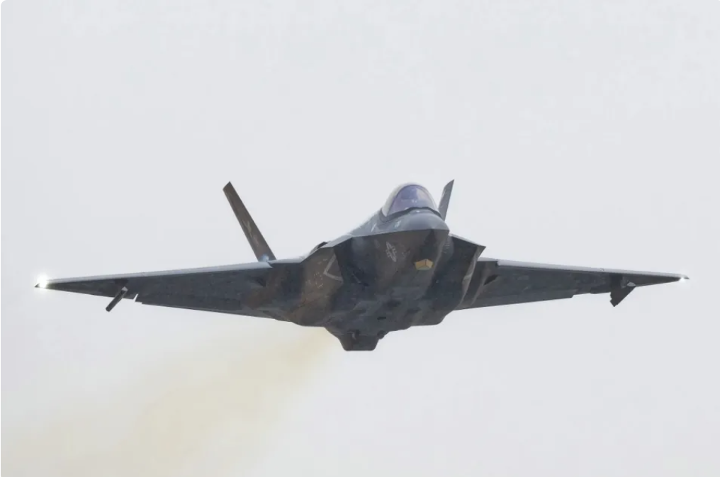 美國F-35C是目前全球首款隱形艦載機。 圖：翻攝自騰訊網