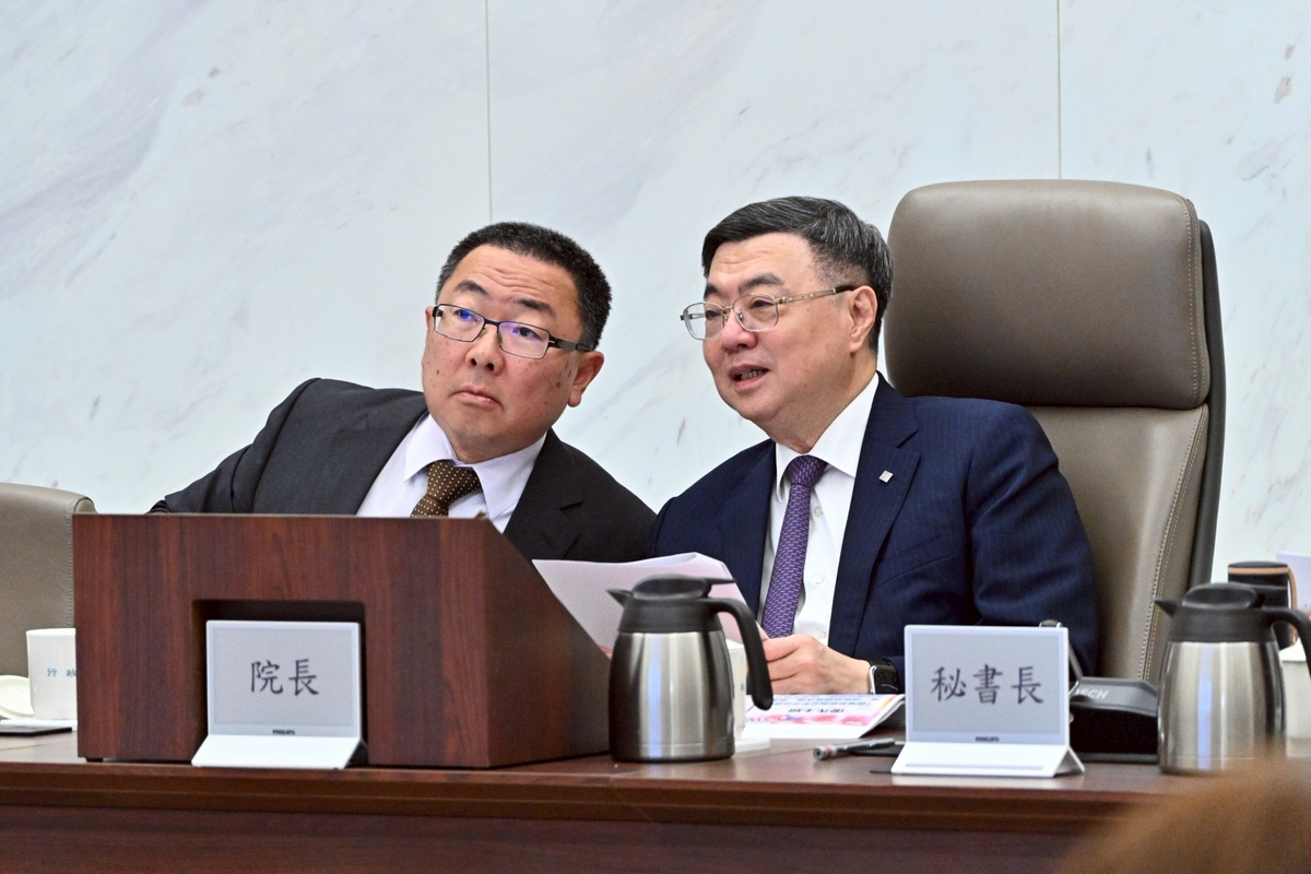 行政院長卓榮泰、政務委員林明昕（左）。 圖：行政院提供
