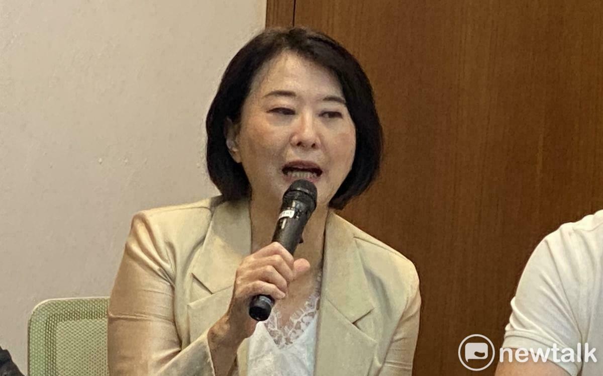 王鴻薇拿截圖指控華視「壓新聞」脆友質疑：這不就是編輯檯工作？