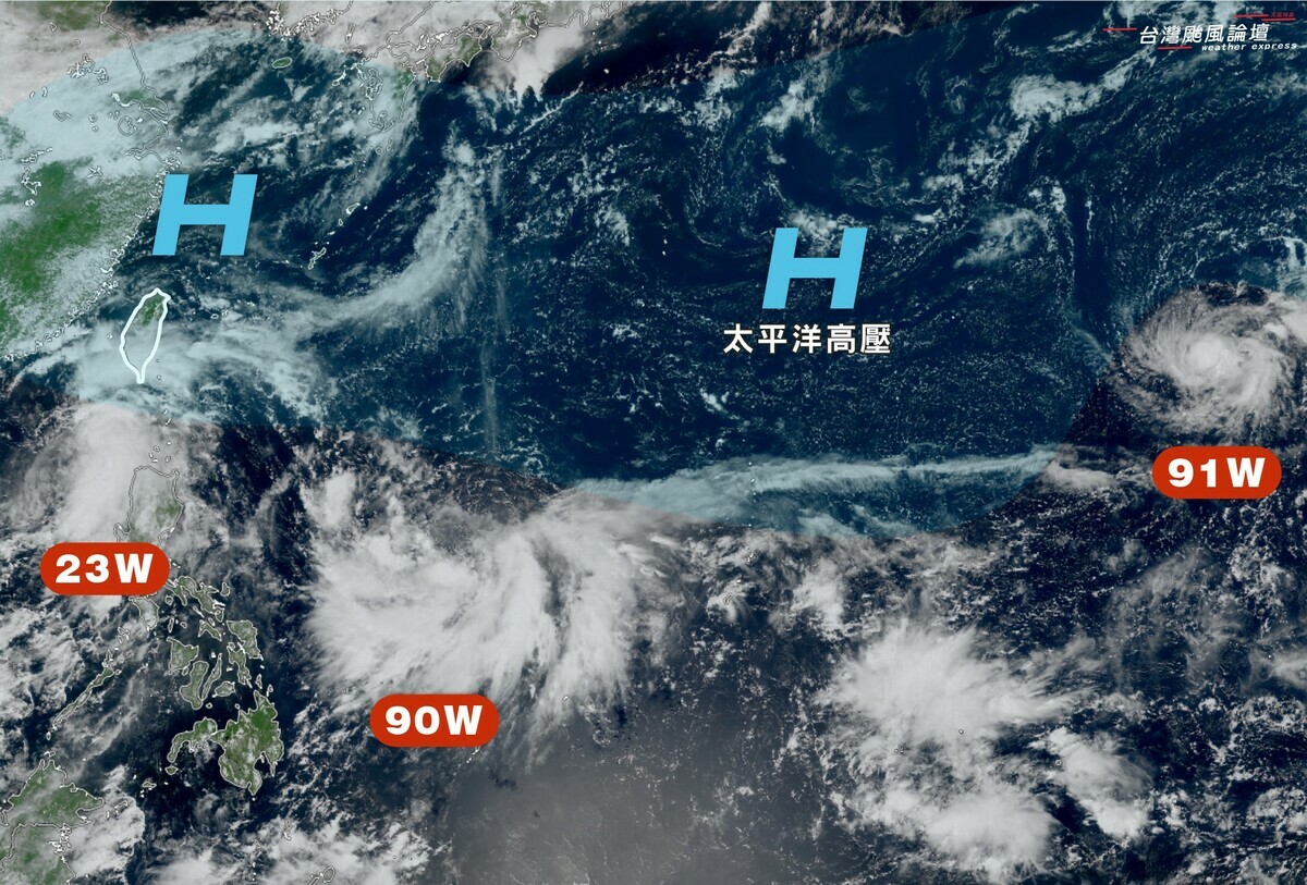目前海面上有3個熱帶性低氣壓TD20、TD21、TD22，都有可能在今(18)天或明(19)天成颱，但目前誰會先成第一個颱風「米塔」還沒有定數。 圖：取自台灣颱風論壇