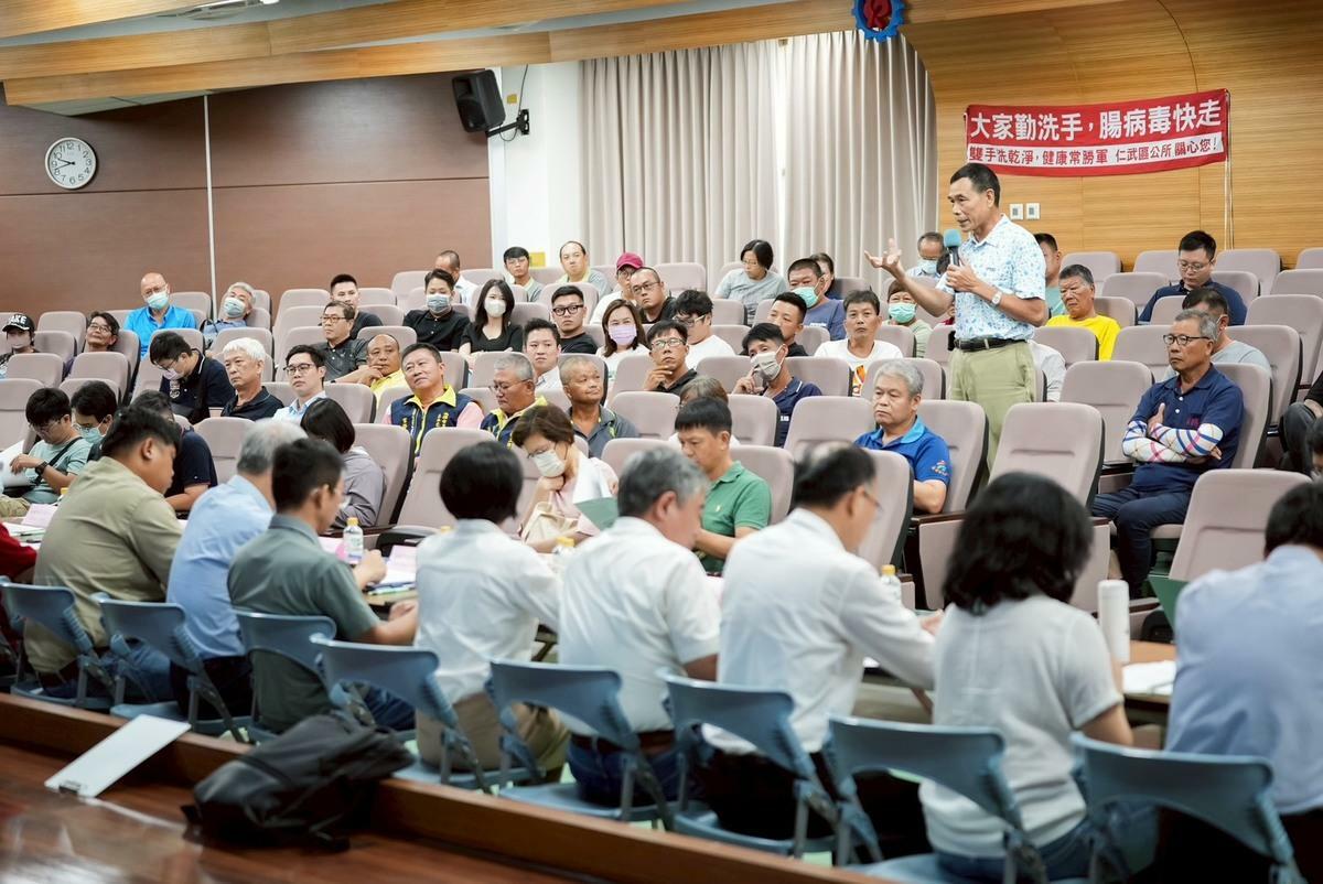 營造上下游業者在協調會中充分反映當前困境，突顯高雄營建廢棄物處置問題的迫切性。 圖：林岱樺辦公室/提供
