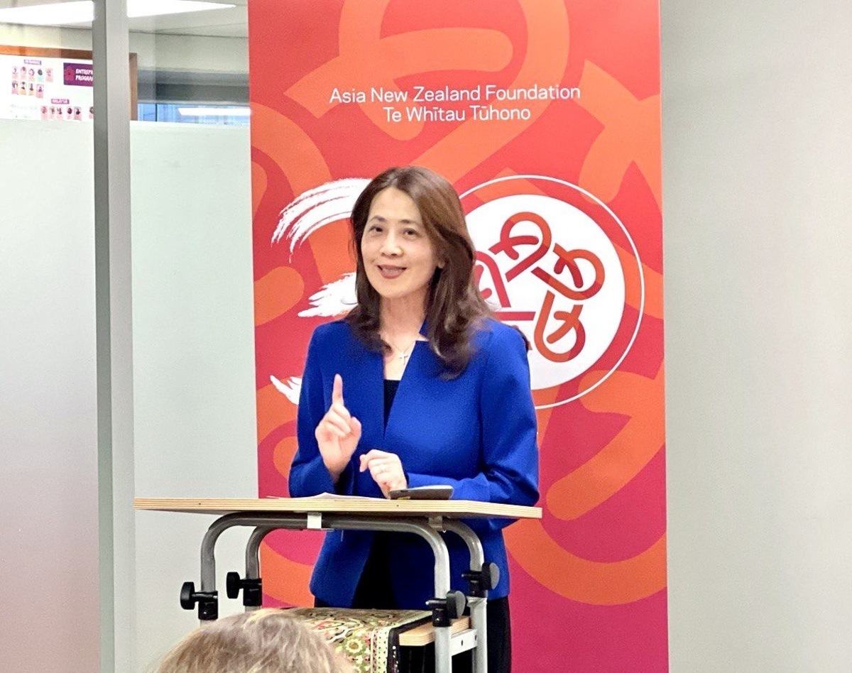 歐江安在紐西蘭亞洲基金會(Asia New Zealand Foundation)致詞籲請支持台灣參與「國際刑警組織」(INTERPOL)及「國際民航組織」(ICAO)等。 圖：駐紐西蘭代表處提供