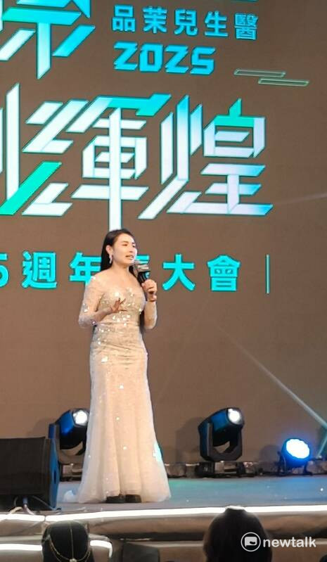 高子翔表示，她是阿嬤辛苦帶大的孩子，阿嬤現在83歲了，身體越來越不方便，10年來都是搭乘復康巴士到醫院洗腎換血。 圖：唐復年/攝