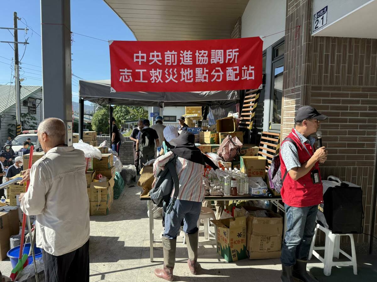 成為受災戶的教師劉哲瑋發文痛批花蓮縣府為何不與中央合作。 圖/取自劉哲瑋（Lâu Thiat Uí）臉書粉專