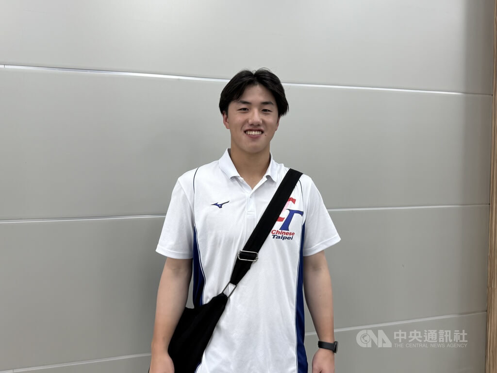 旅日歐力士猛牛隊19歲投手陳睦衡（圖）參與2025棒球亞錦賽，為個人首次成棒國際賽，他30日表示，在展開職業生涯才算專職投球，自認還要更認真研究投球。中央社記者謝靜雯攝  114年9月30日