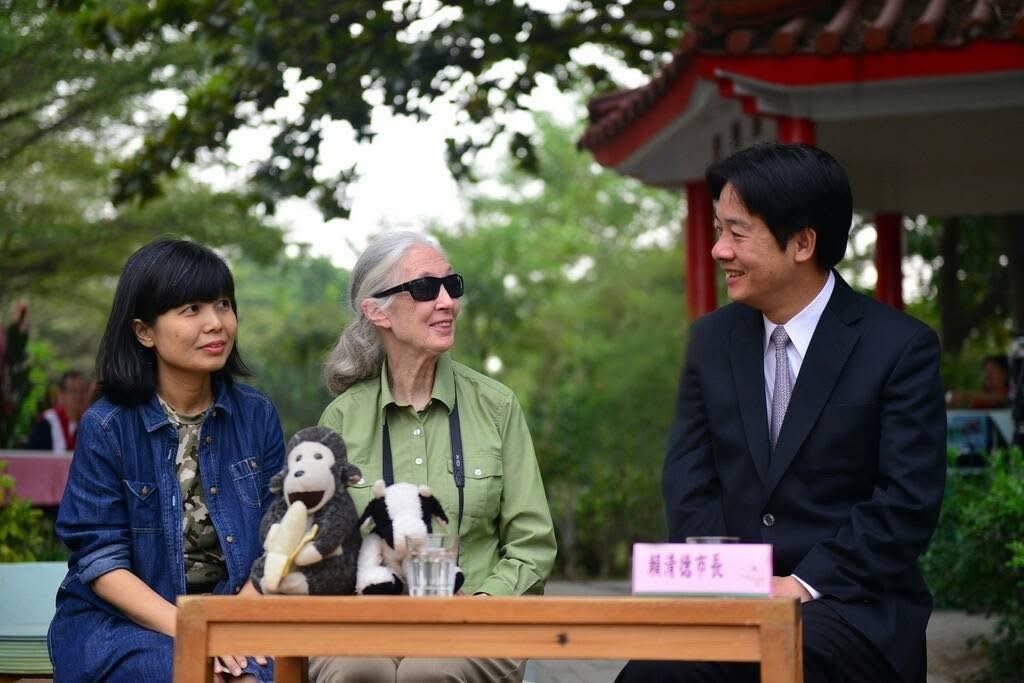 賴清德說，珍古德博士不僅是時代的巨人、也是守護自然的善良天使。 圖：翻攝自賴清德臉書