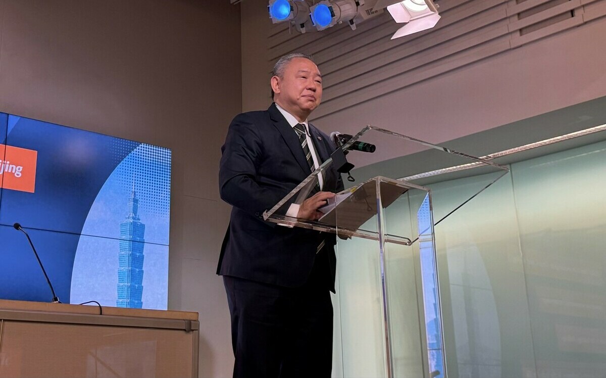 俞大㵢用「鏟子超人」反駁「無抵抗中共說」 矢板明夫：林和立骨子支持中國大一統