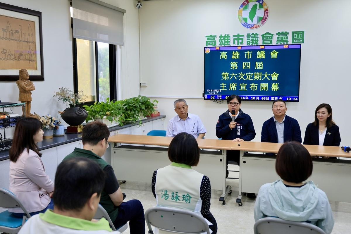 陳其邁率市府團隊拜會議會民進黨團。 圖：高雄市政府/提供