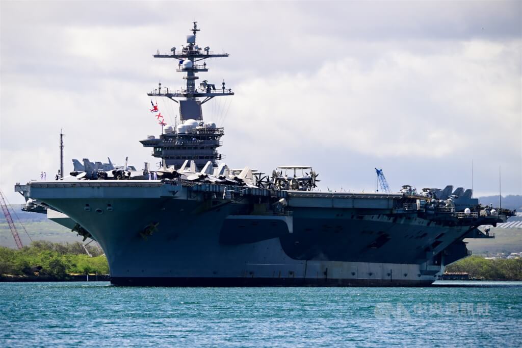 圖為美國海軍「卡爾文森號」航空母艦。（中央社檔案照片）