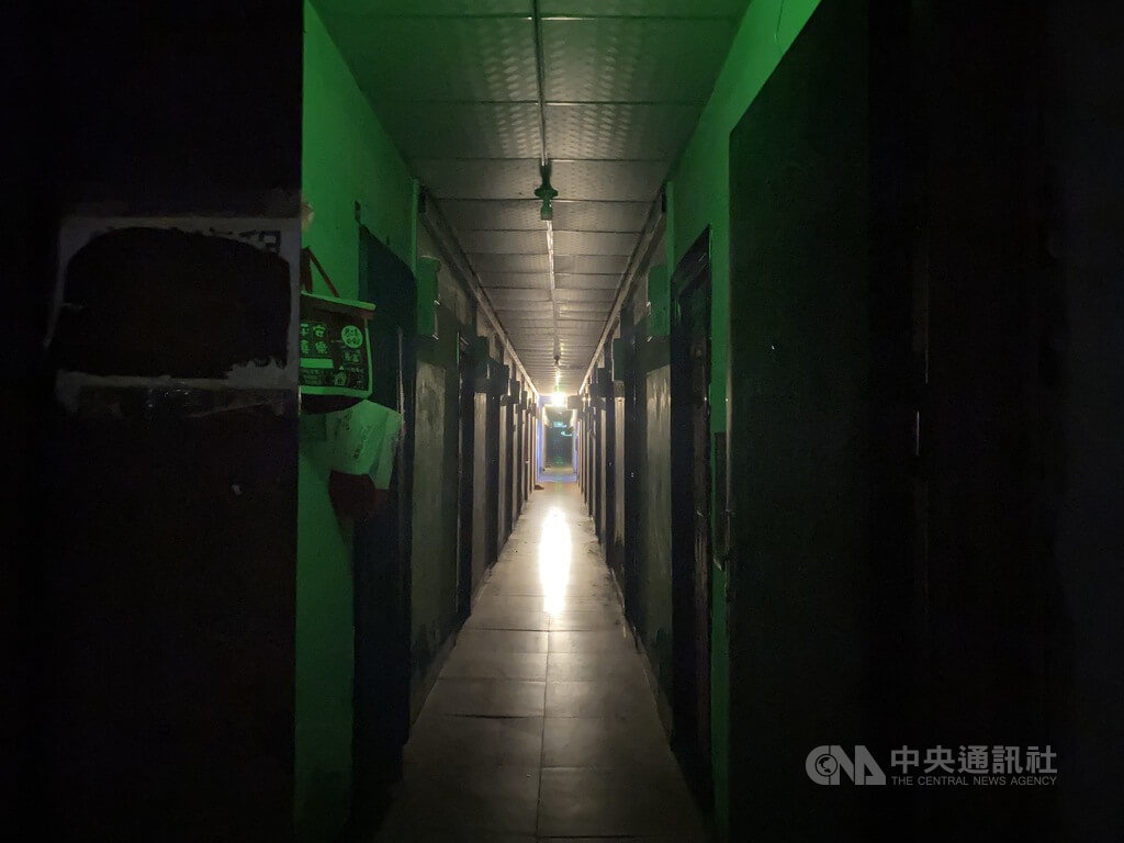 有不少工人至北京南六環附近的馬駒橋尋找工作。圖為由官方主導的馬駒橋零工市場內的住房。 圖：中央社記者謝怡璇北京/攝