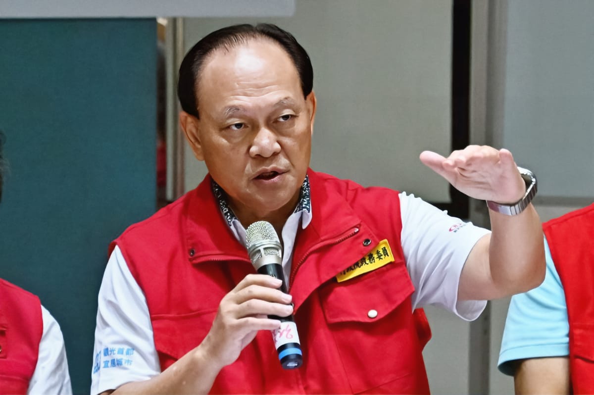 中央前進協調所總協調官季連成今（6）日表示，遷村是個大問題，也是複雜的問題，不是每個人都願意遷村。 圖：行政院提供