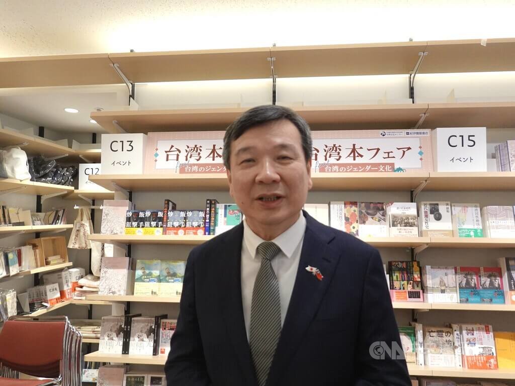 日本執政黨自民黨新任黨主席高市早苗正積極布局黨執行部及新內閣人事，包括可能敦請對台灣極為友好的前防衛大臣木原稔擔任內閣官房長官。駐日代表李逸洋（圖）6日對台媒表示，「台日關係會愈來愈好」。 圖：中央社記者楊明珠東京/攝