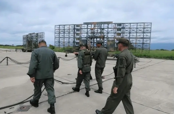 委內瑞拉從中國買的JY-27A反隱型雷達，在美軍入侵行動中完全失靈。 圖 : 翻攝自浮沉歐羅巴