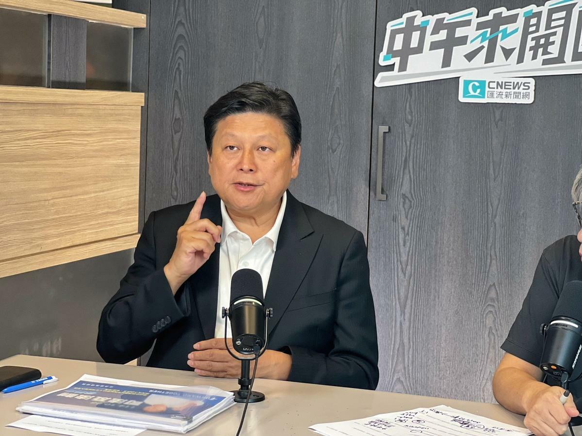 花蓮立委傅崐萁接受《中午來開匯》節目主持人黃光芹專訪。 圖：《CNEWS匯流新聞網》／提供