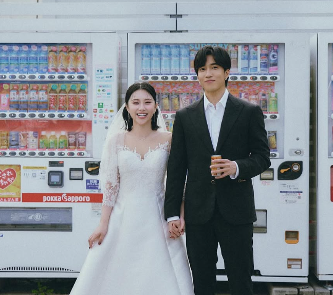 婁峻碩及焦凡凡昨日突宣布換經紀人。 圖：翻攝自焦凡凡IG