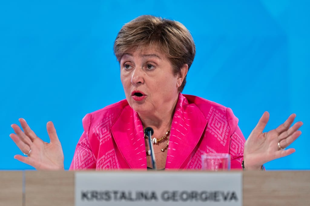 國際貨幣基金（IMF）總裁喬治艾娃（Kristalina Georgieva）與英格蘭銀行週三（9日）相繼發出警告，指出全球股市可能因人工智慧（AI）熱情退燒而面臨風險。 圖：達志影像／美聯社