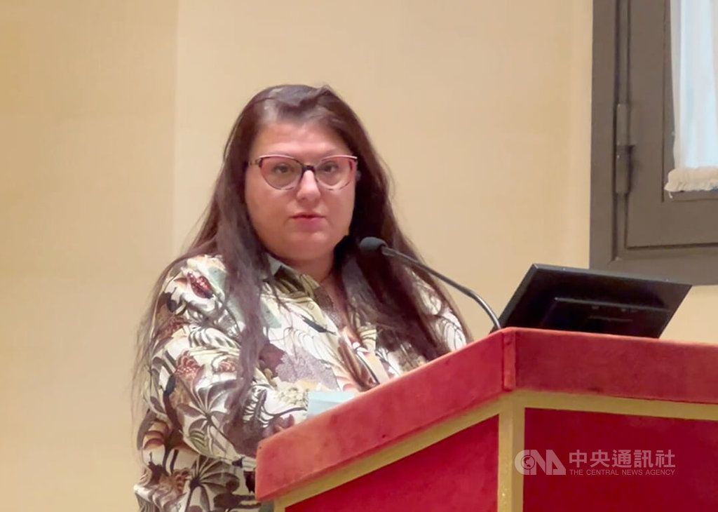 義大利參議員裴洛葛瑞諾9日在會中發言支持台灣，推崇台灣人民以堅韌精神對抗中國威脅。  圖/中央社