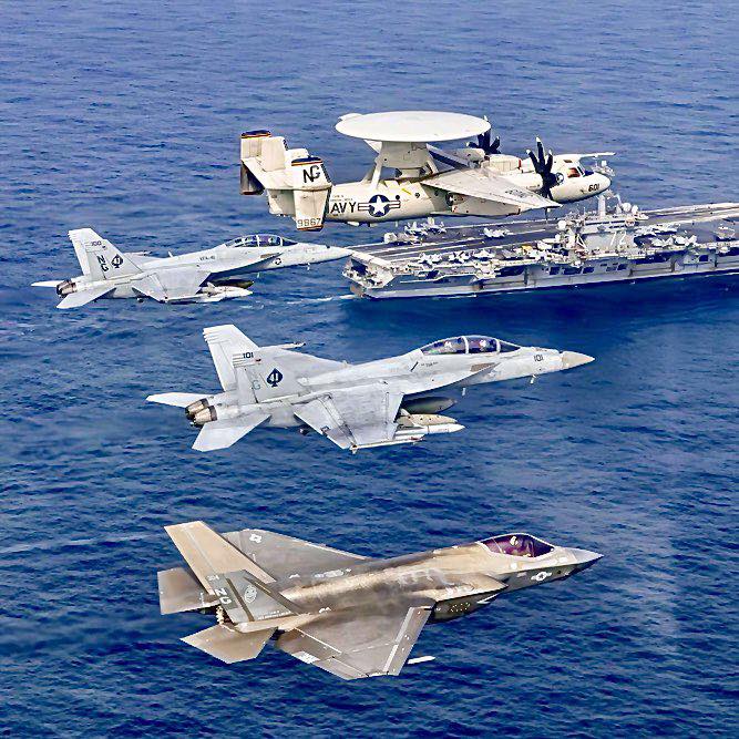 F-35C、F/A-18 和 E-2D 美國戰機和僚機。 圖：翻攝自@bonjabonja_taku