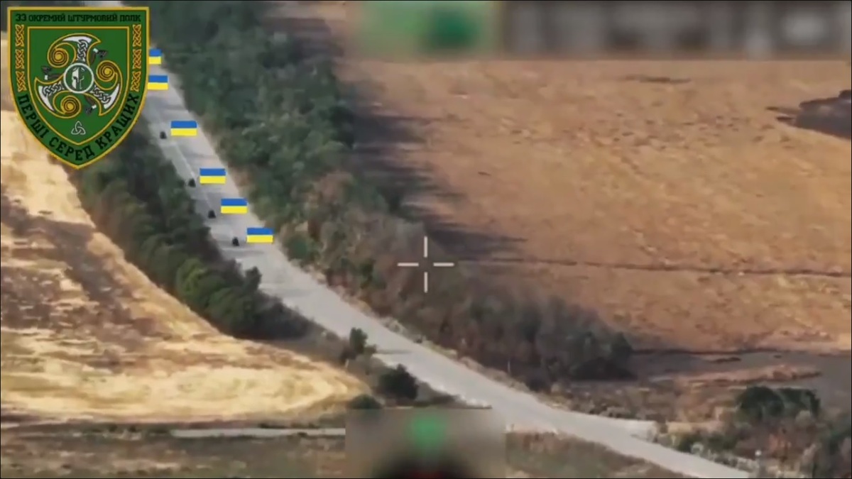 烏軍近期在扎波羅熱州發起大規模反攻行動，並成功奪回多個重要定居點的控制權。 圖：擷取自 @rainbow78521 X 分享影片