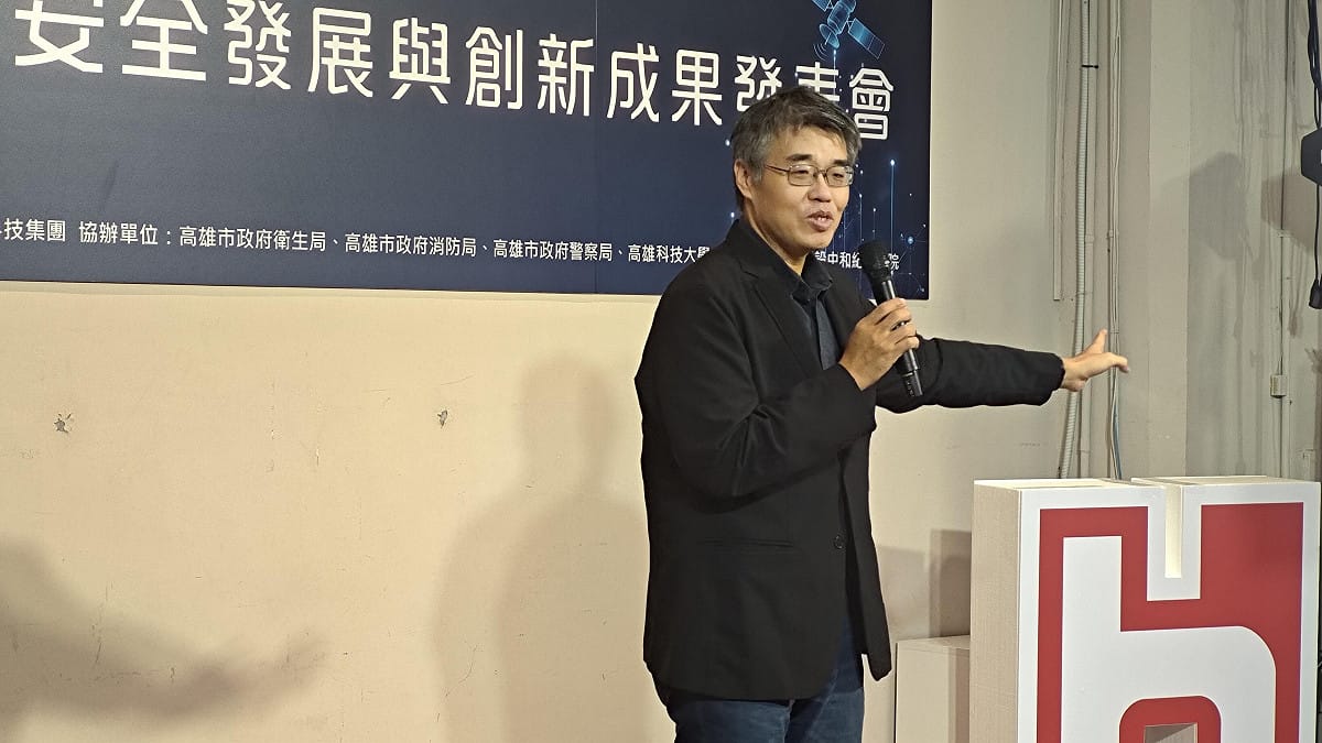 李懷仁表示，AI智慧科技的價值，是協助第一線人員更有效率地蒐集資料、找出異常，並把時間用在判讀原因與改善設計上。 圖：高雄市政府交通局　提供