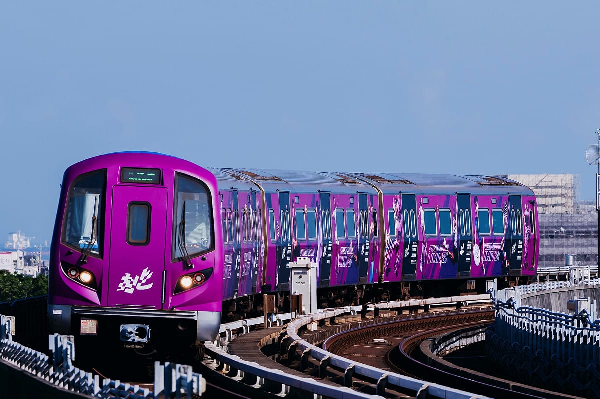 全民運彩繪列車以運動員的動態英姿為主要視覺，穿梭桃園城市間，展現滿滿的運動能量。 圖/桃園市政府