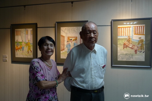 歐陽劍華生前與愛妻張常美在白色恐怖紀念展前合照。圖：曹欽榮/攝