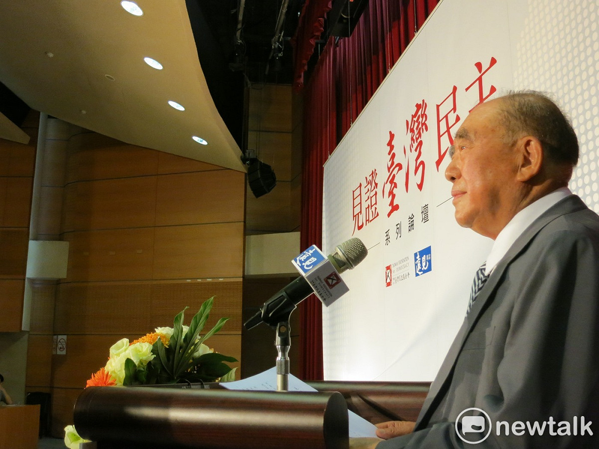 前行政院長郝柏村生前曾受台灣民主基金會之邀，以民主守護者為題發表演講。（資料照） 圖：林朝億/攝