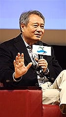 導演李安（圖）25日在高雄與詩人余光中談電影時說，正籌備3D拳擊史詩片，預計2、3年後與觀眾見面。圖：中央社